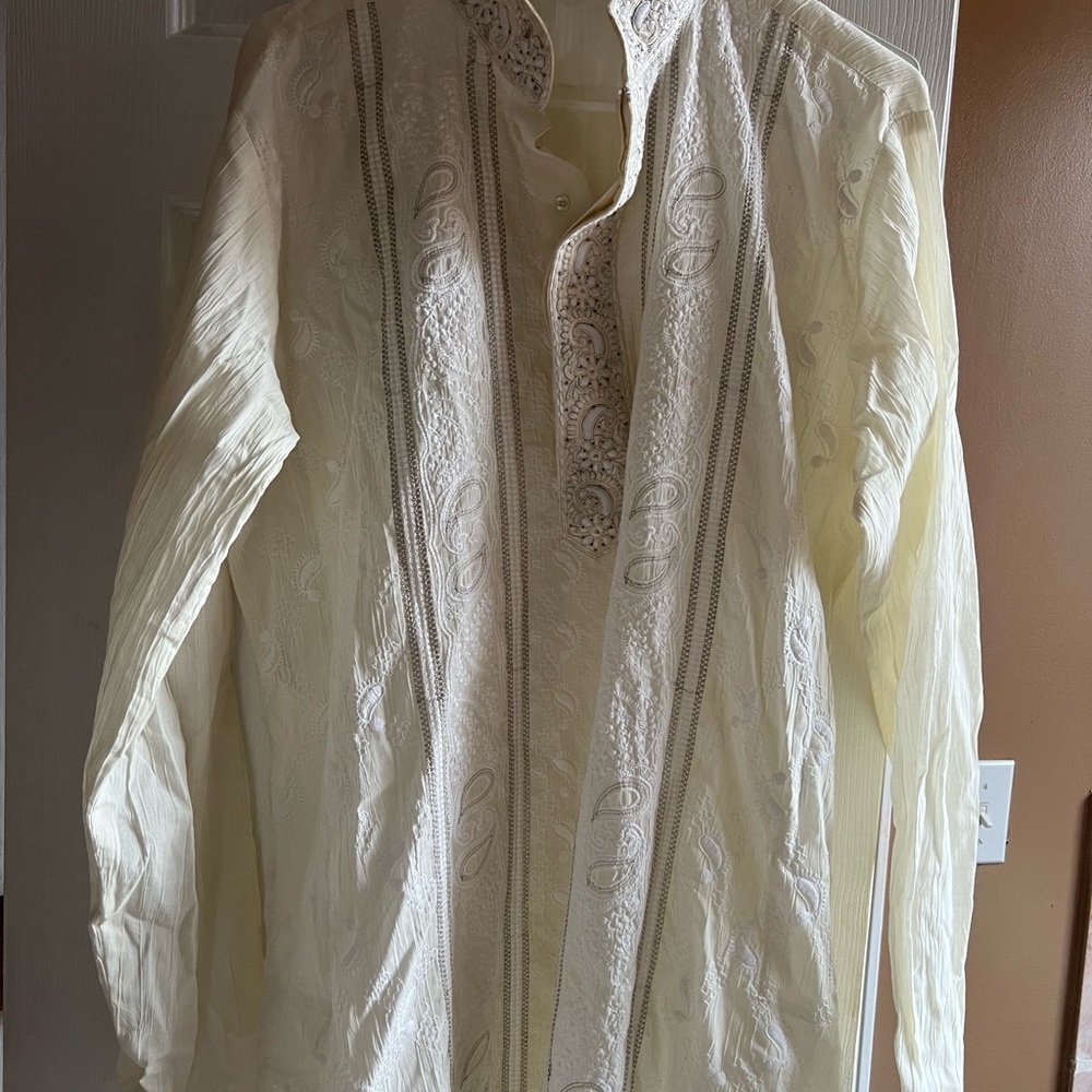 Elegant Cream Embroidered Kurta